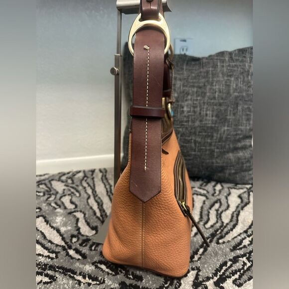 Dooney & Bourke Amber Medium Stretch Slouch - Picture 4 of 16